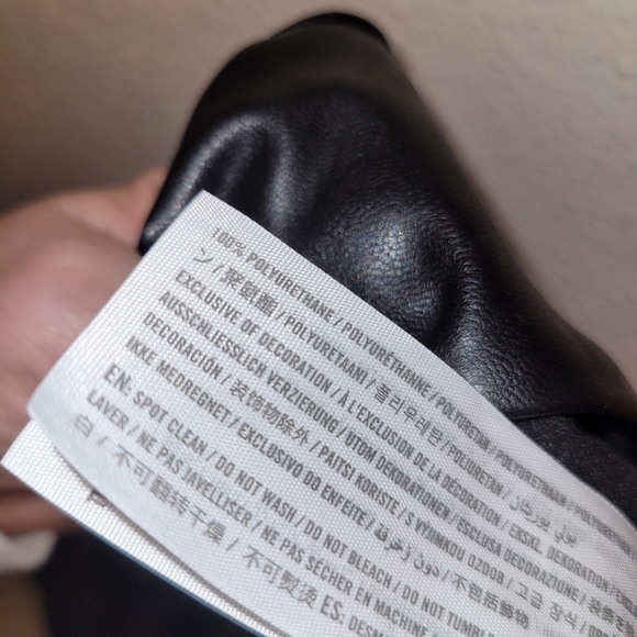 Abercrombie & Fitch Vegan Leather Pants Leggings Size Smalle - Picture 4 of 5